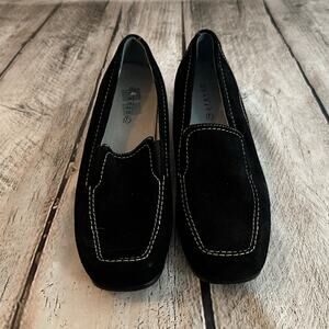 Aravon Women’s Black Leather Loafers, Size 7, Pre-owned